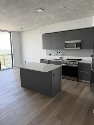 307 SW 5th Fort Lauderdale FL 33315