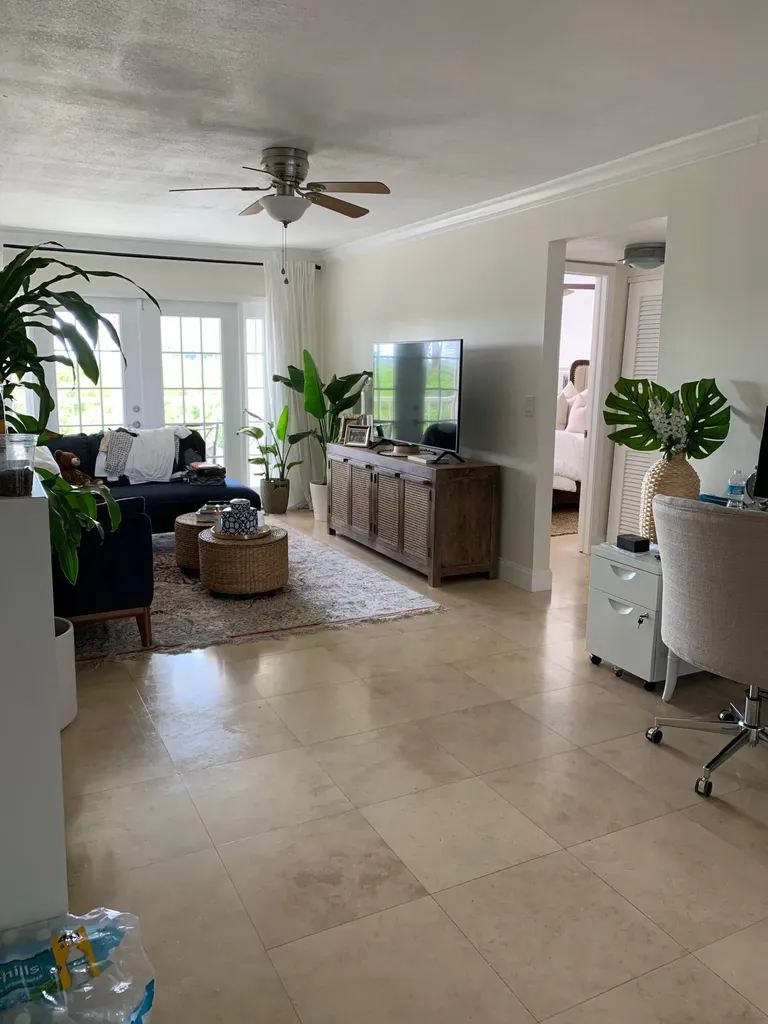 689 NE 6th Court Boynton Beach FL 33435