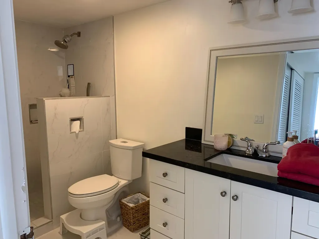 689 NE 6th Court Boynton Beach FL 33435