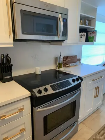 689 NE 6th Court Boynton Beach FL 33435