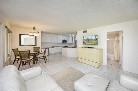 311 Pine Ridge Circle Greenacres FL 33463