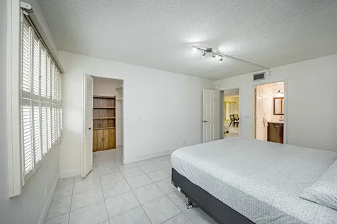 311 Pine Ridge Circle Greenacres FL 33463