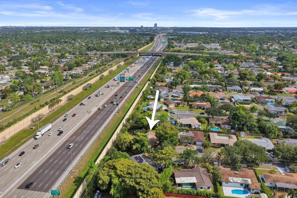 5200 SW 8th Street Plantation FL 33317