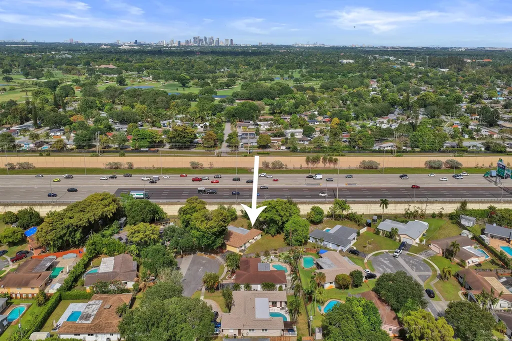 5200 SW 8th Street Plantation FL 33317