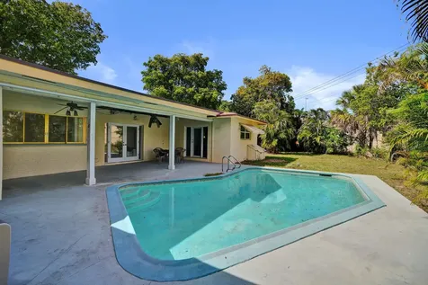 5200 SW 8th Street Plantation FL 33317