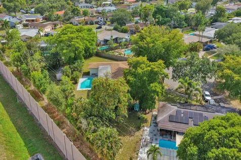 5200 SW 8th Street Plantation FL 33317