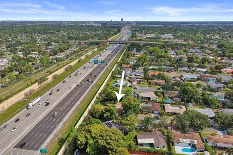 5200 SW 8th Street Plantation FL 33317