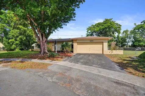 5200 SW 8th Street Plantation FL 33317