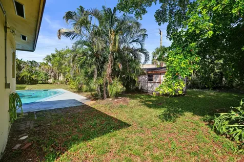 5200 SW 8th Street Plantation FL 33317