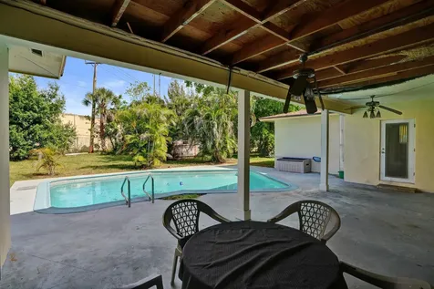5200 SW 8th Street Plantation FL 33317