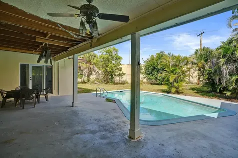 5200 SW 8th Street Plantation FL 33317