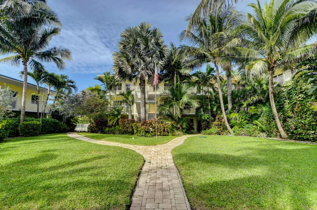 6520 N Ocean Boulevard Ocean Ridge FL 33435