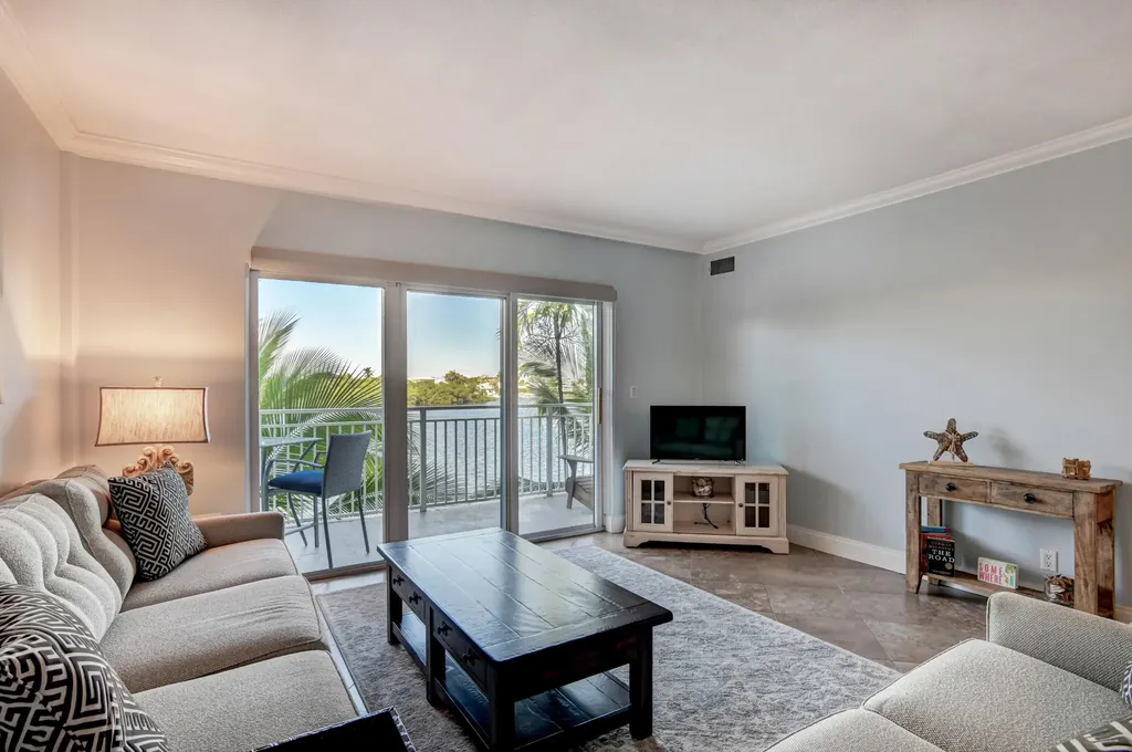 6520 N Ocean Boulevard Ocean Ridge FL 33435