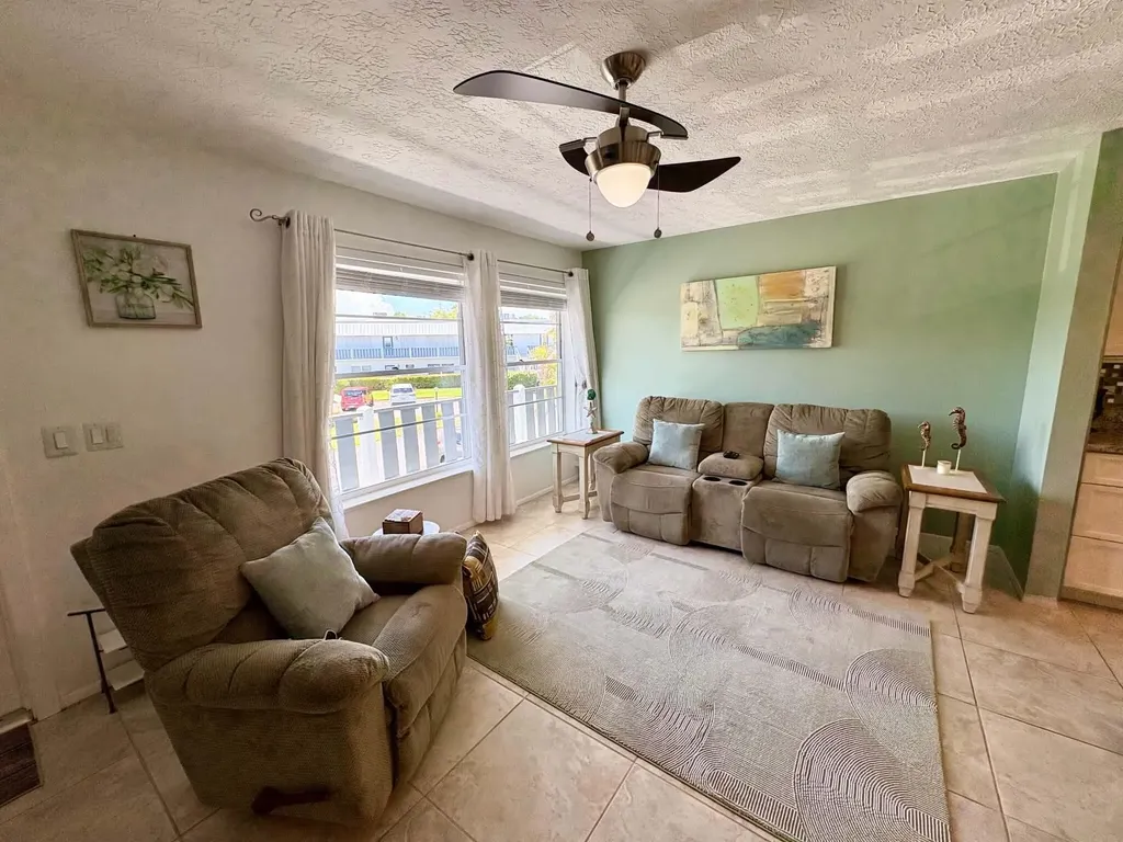 2929 SE Ocean Boulevard Stuart FL 34996