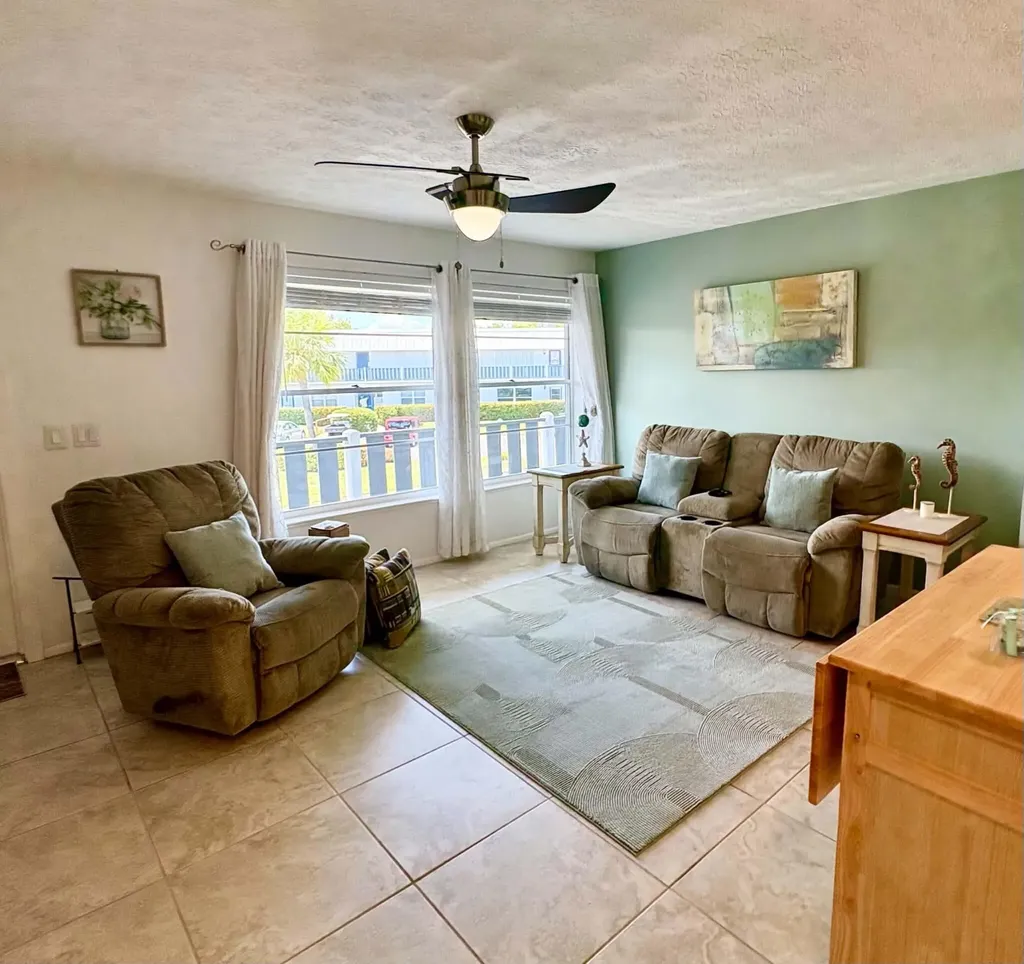 2929 SE Ocean Boulevard Stuart FL 34996