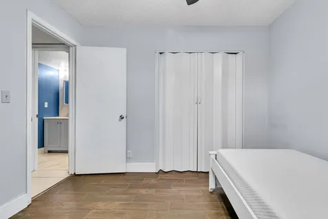 5510 Lakeside Drive Margate FL 33063