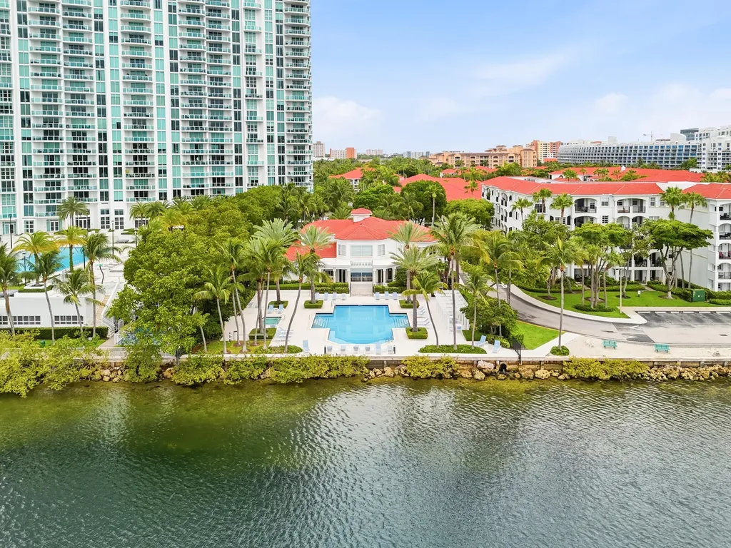 3145 NE 184th Street Aventura FL 33160