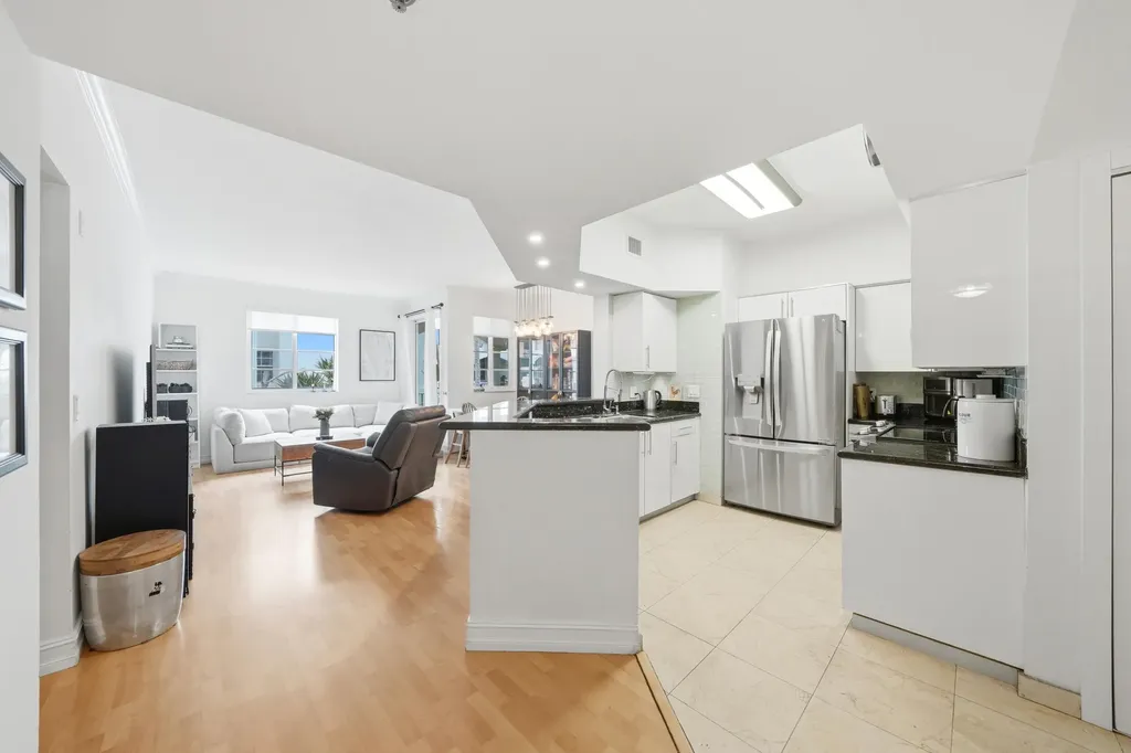 3145 NE 184th Street Aventura FL 33160