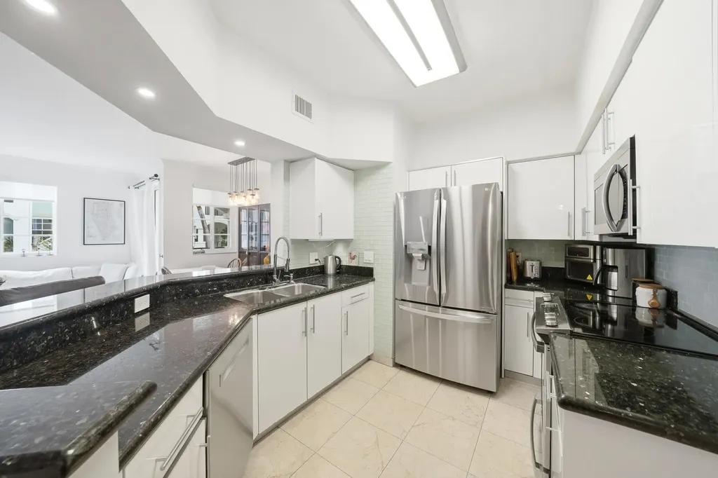 3145 NE 184th Street Aventura FL 33160