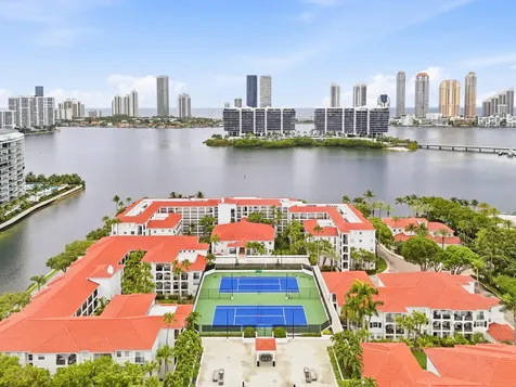 3145 NE 184th Street Aventura FL 33160