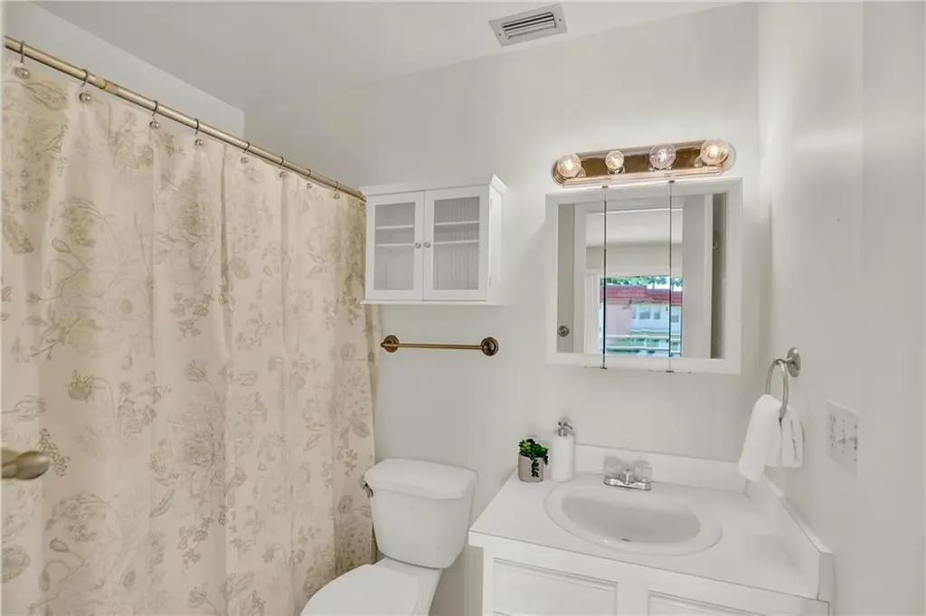 16 Vista Palm Lane Vero Beach FL 32962