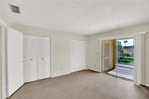 16 Vista Palm Lane Vero Beach FL 32962