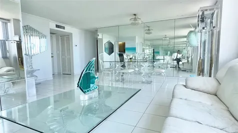5100 Dupont Boulevard Fort Lauderdale FL 33308