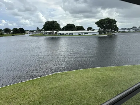 1112 Lake Terrace Boynton Beach FL 33426