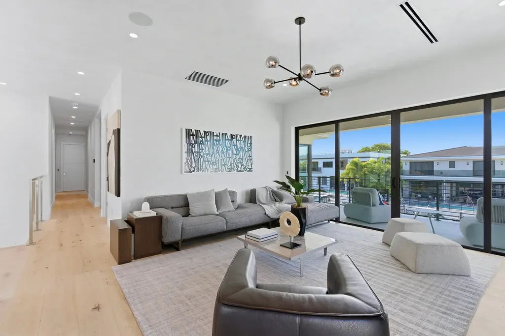 511 Silver Lane Boca Raton FL 33432