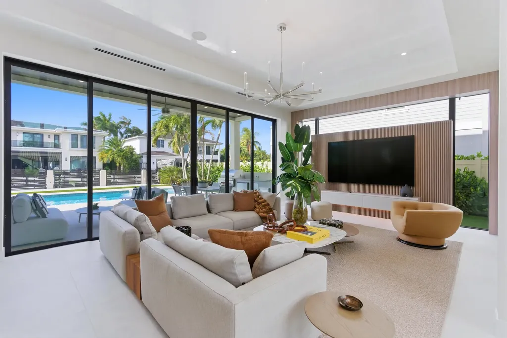 511 Silver Lane Boca Raton FL 33432