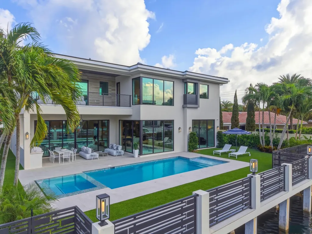 511 Silver Lane Boca Raton FL 33432