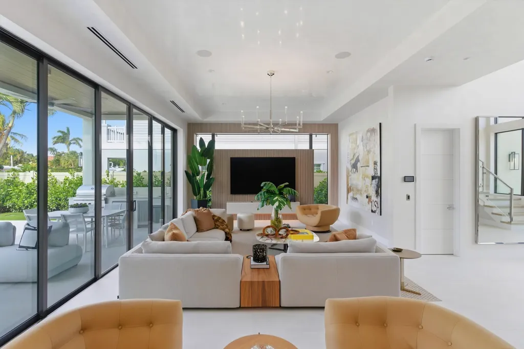 511 Silver Lane Boca Raton FL 33432