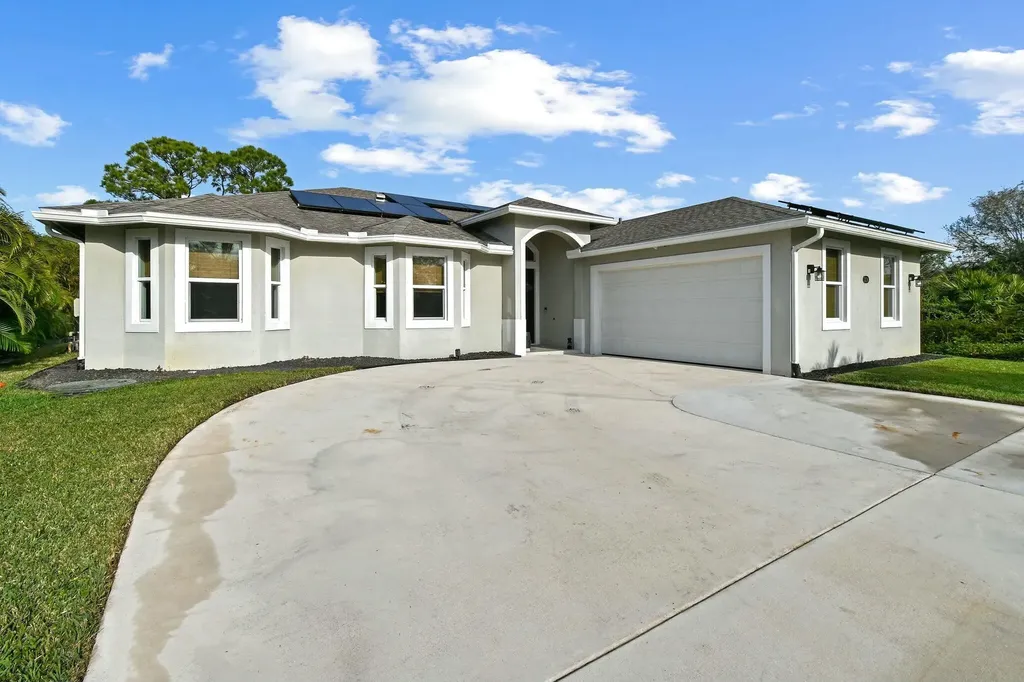 3214 SW Constellation Road Port St Lucie FL 34953