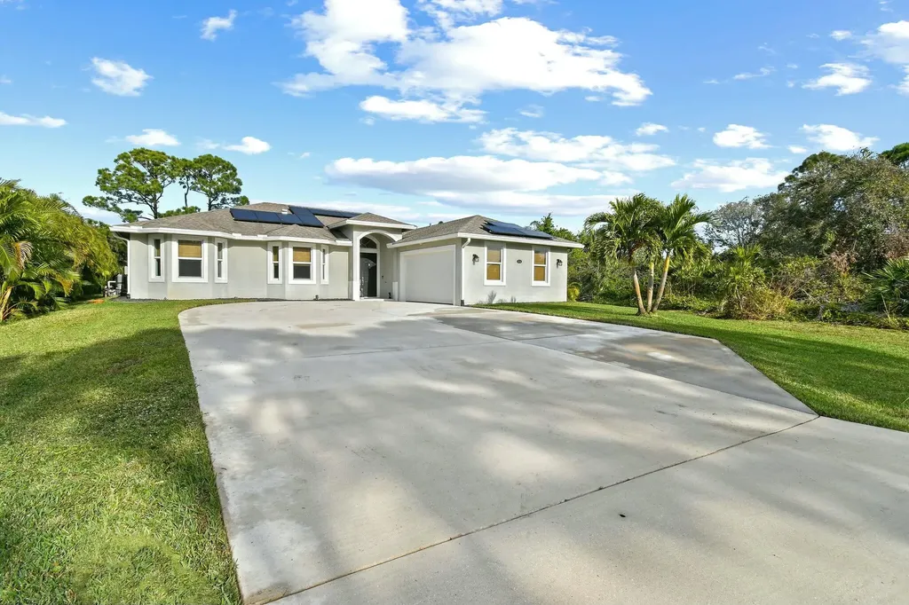 3214 SW Constellation Road Port St Lucie FL 34953