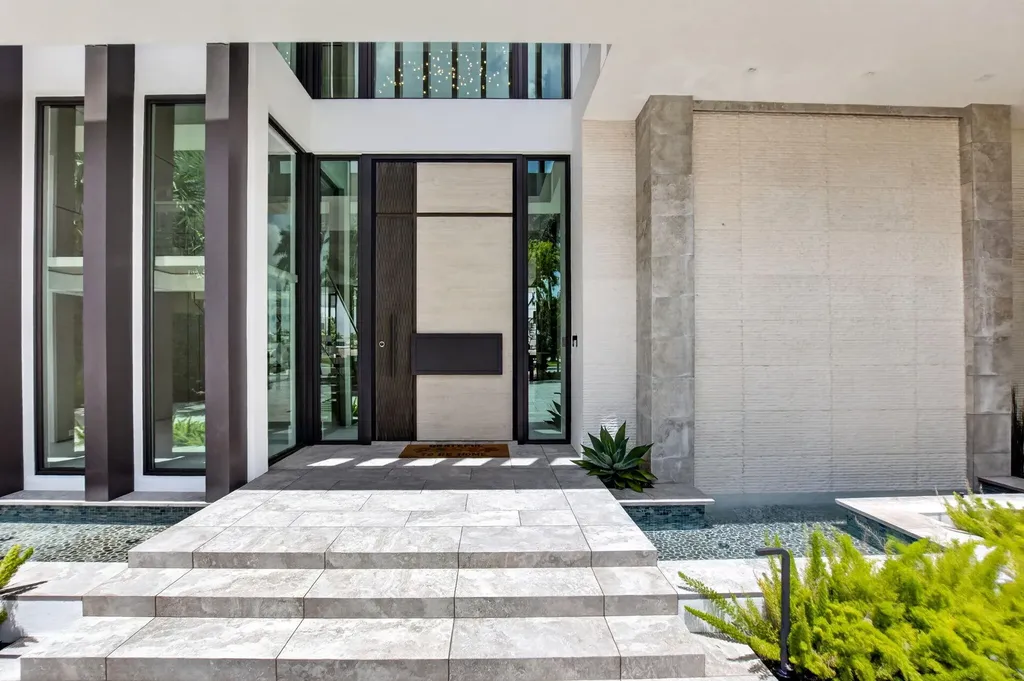 6960 Lake Estates Court Boca Raton FL 33496