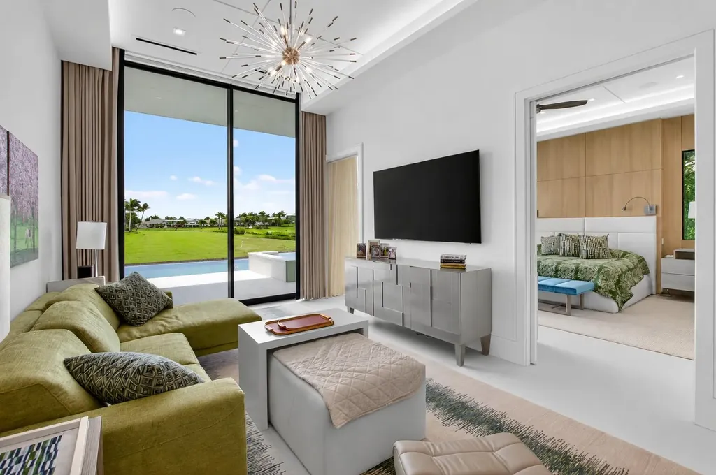 6960 Lake Estates Court Boca Raton FL 33496