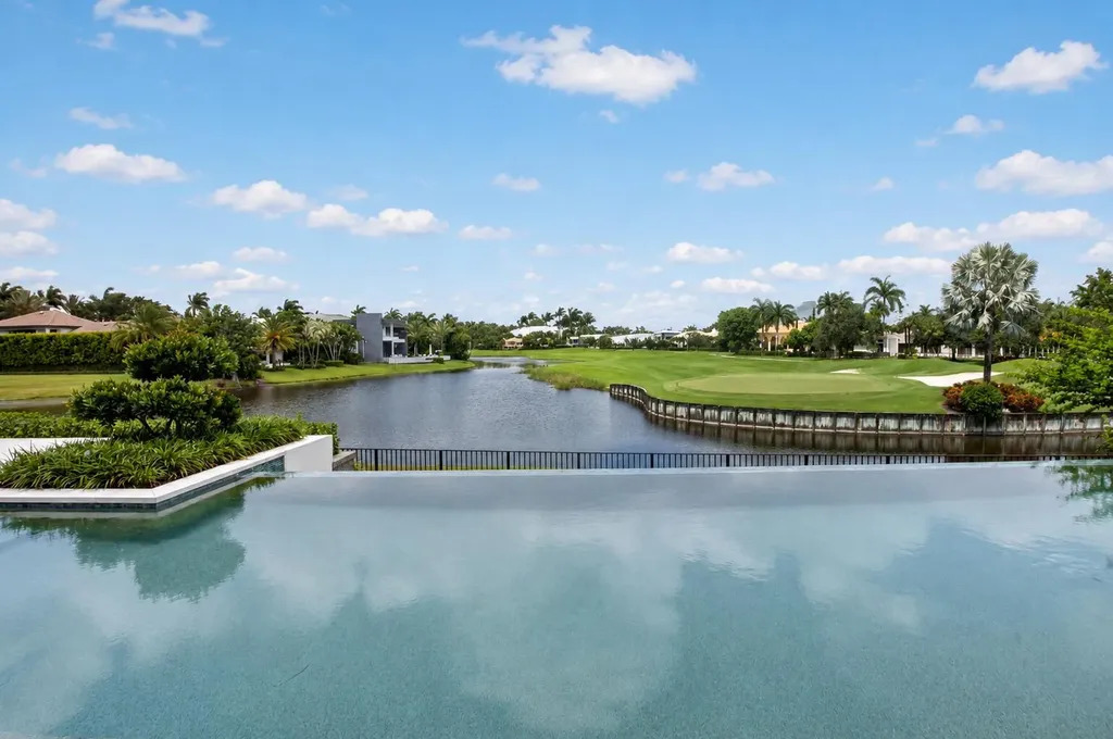 6960 Lake Estates Court Boca Raton FL 33496