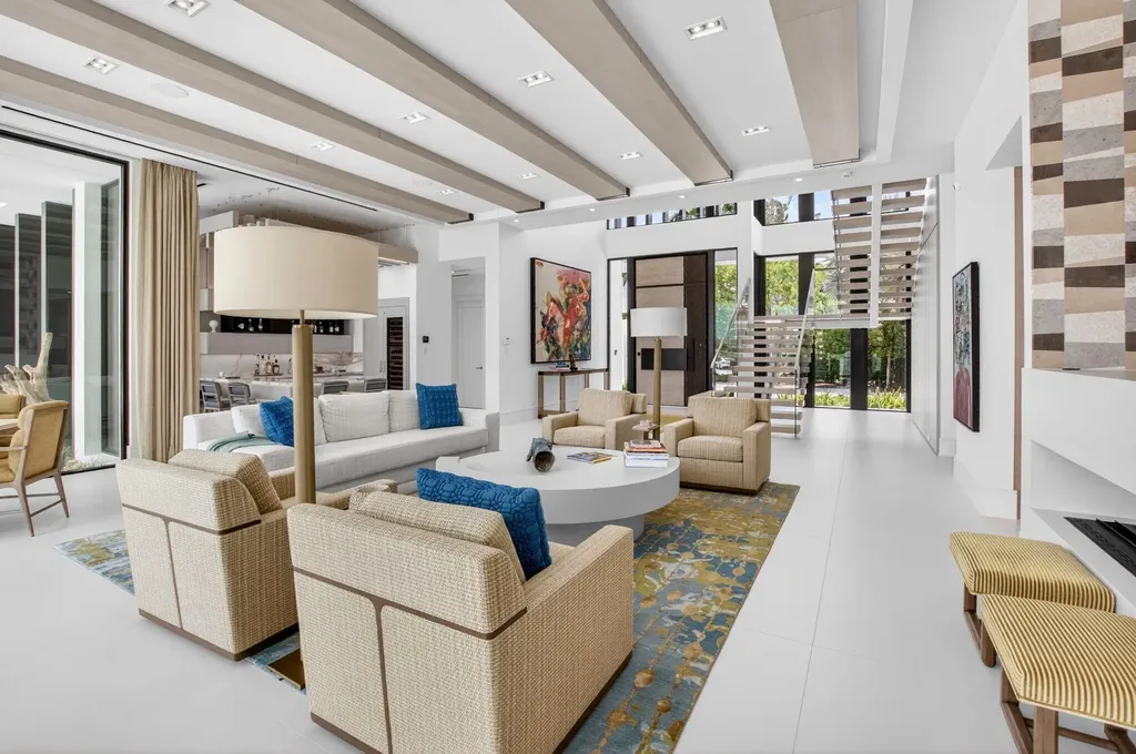 6960 Lake Estates Court Boca Raton FL 33496