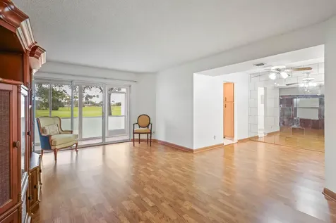 3951 Via Poinciana Lake Worth FL 33467