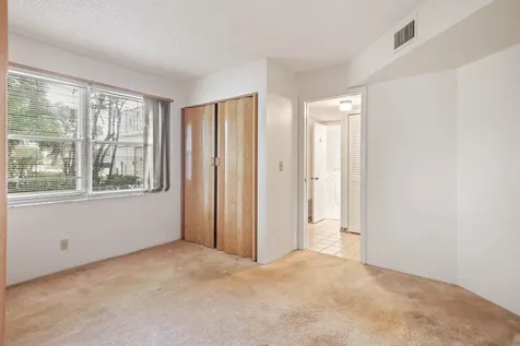 3951 Via Poinciana Lake Worth FL 33467