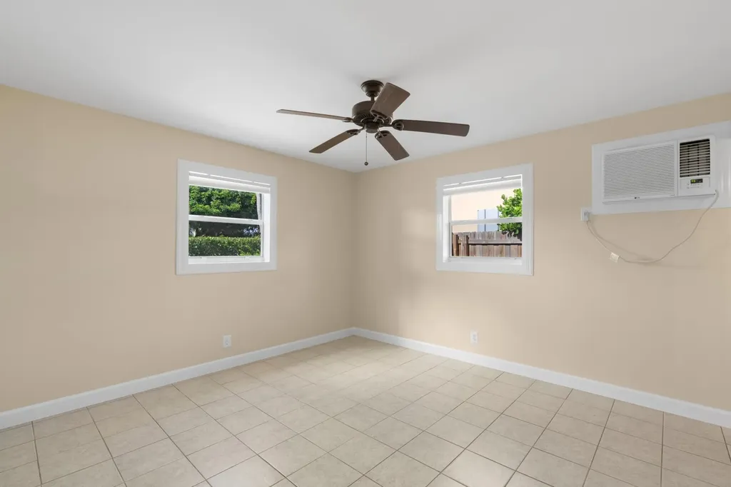615 NE 7th Avenue Boynton Beach FL 33435