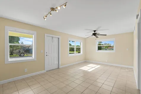 615 NE 7th Avenue Boynton Beach FL 33435