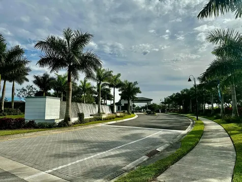 8336 W Blue Spring Drive Parkland FL 33067