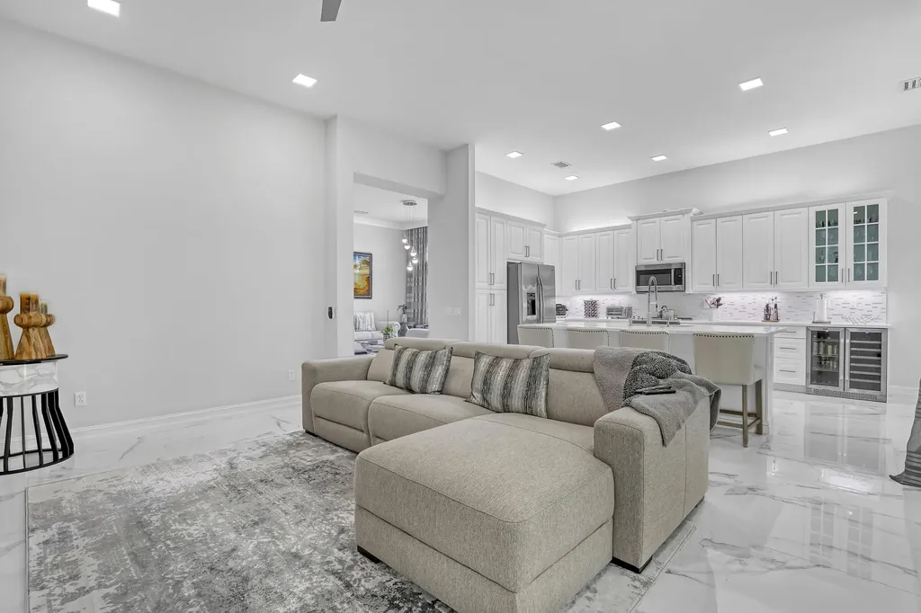 10673 Richfield Way Boynton Beach FL 33437
