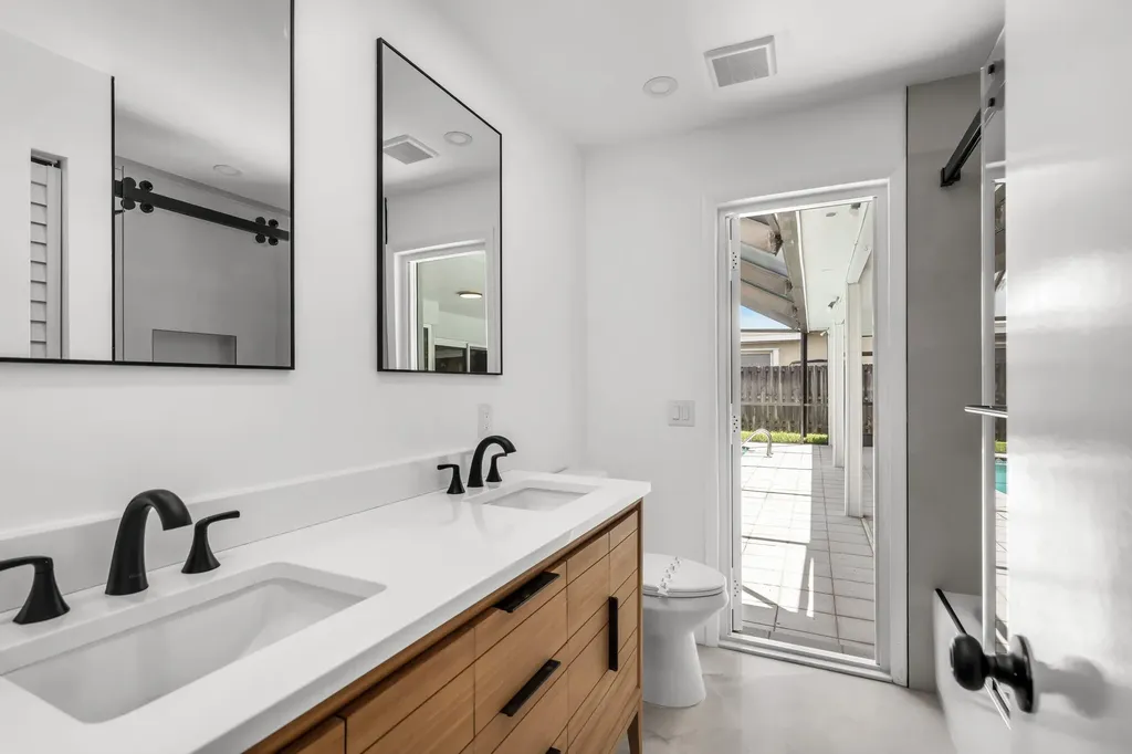 11640 NW 30th Place Sunrise FL 33323