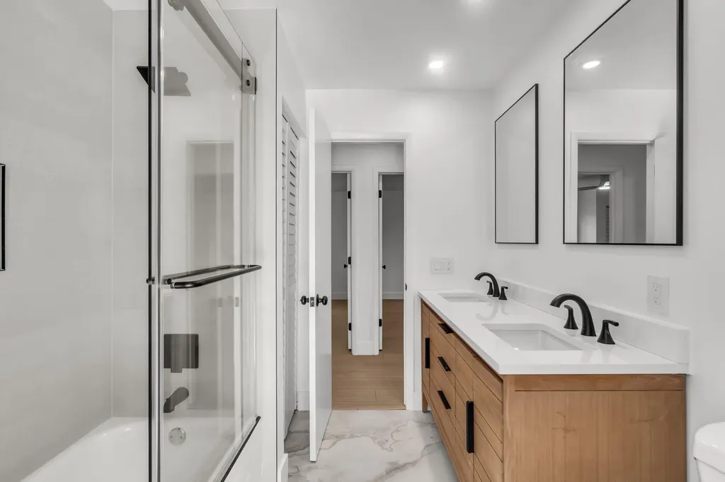 11640 NW 30th Place Sunrise FL 33323