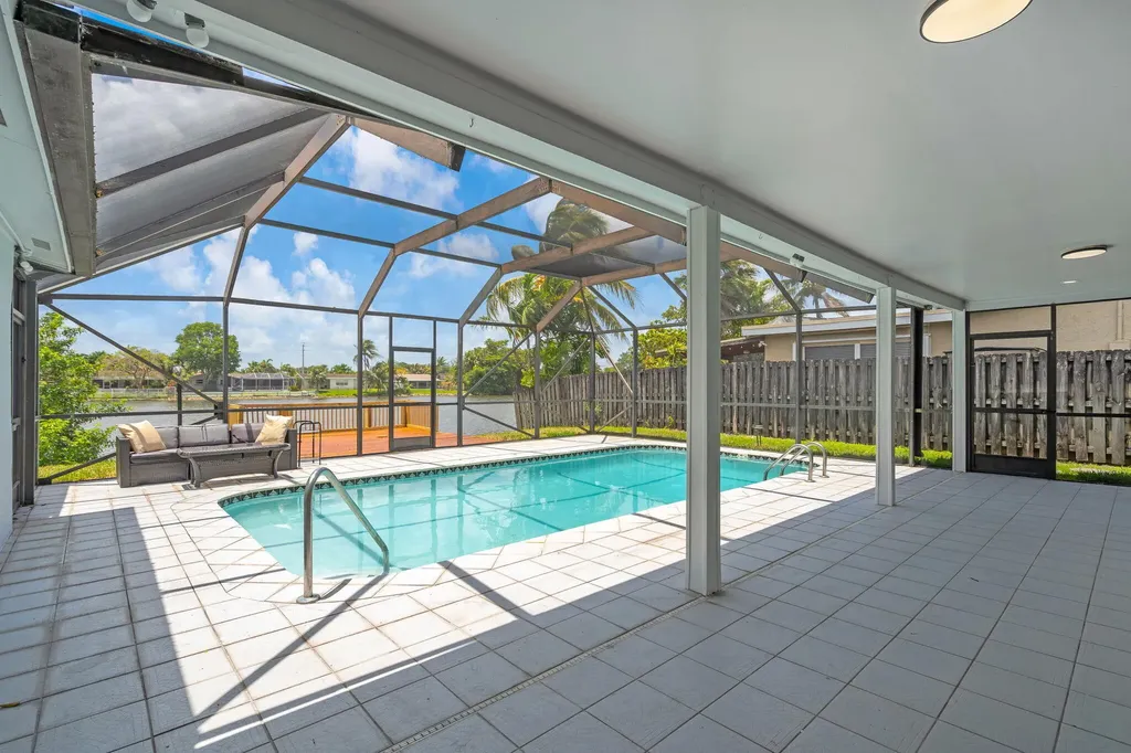 11640 NW 30th Place Sunrise FL 33323
