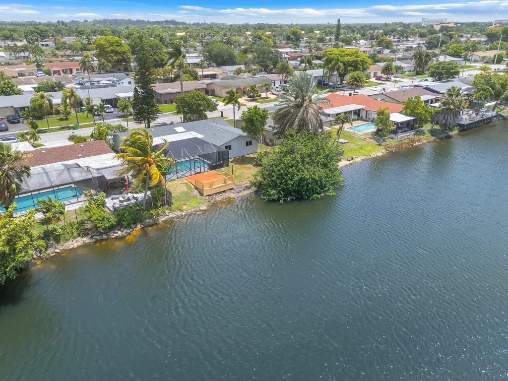 11640 NW 30th Place Sunrise FL 33323