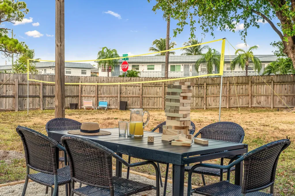 3961 NE 10th Avenue Oakland Park FL 33334