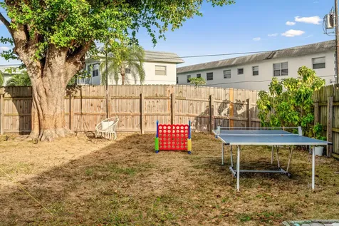 3961 NE 10th Avenue Oakland Park FL 33334